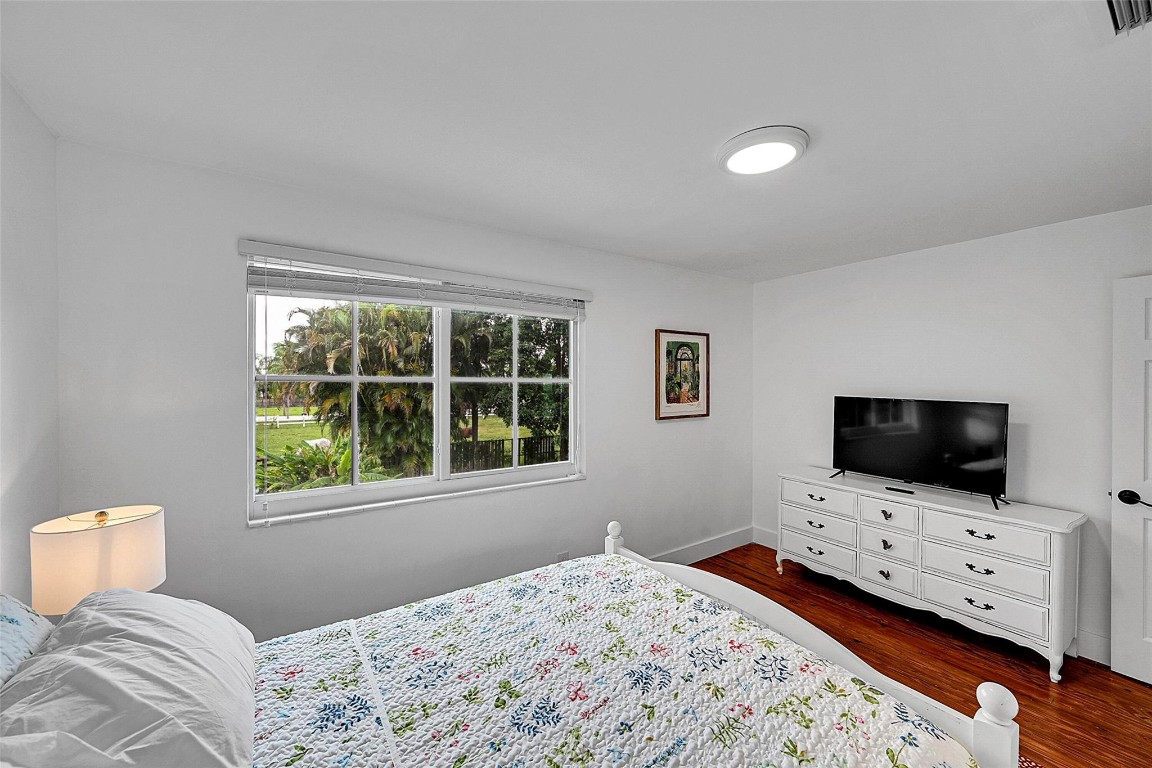 1201 N Old Hiatus Road, Plantation