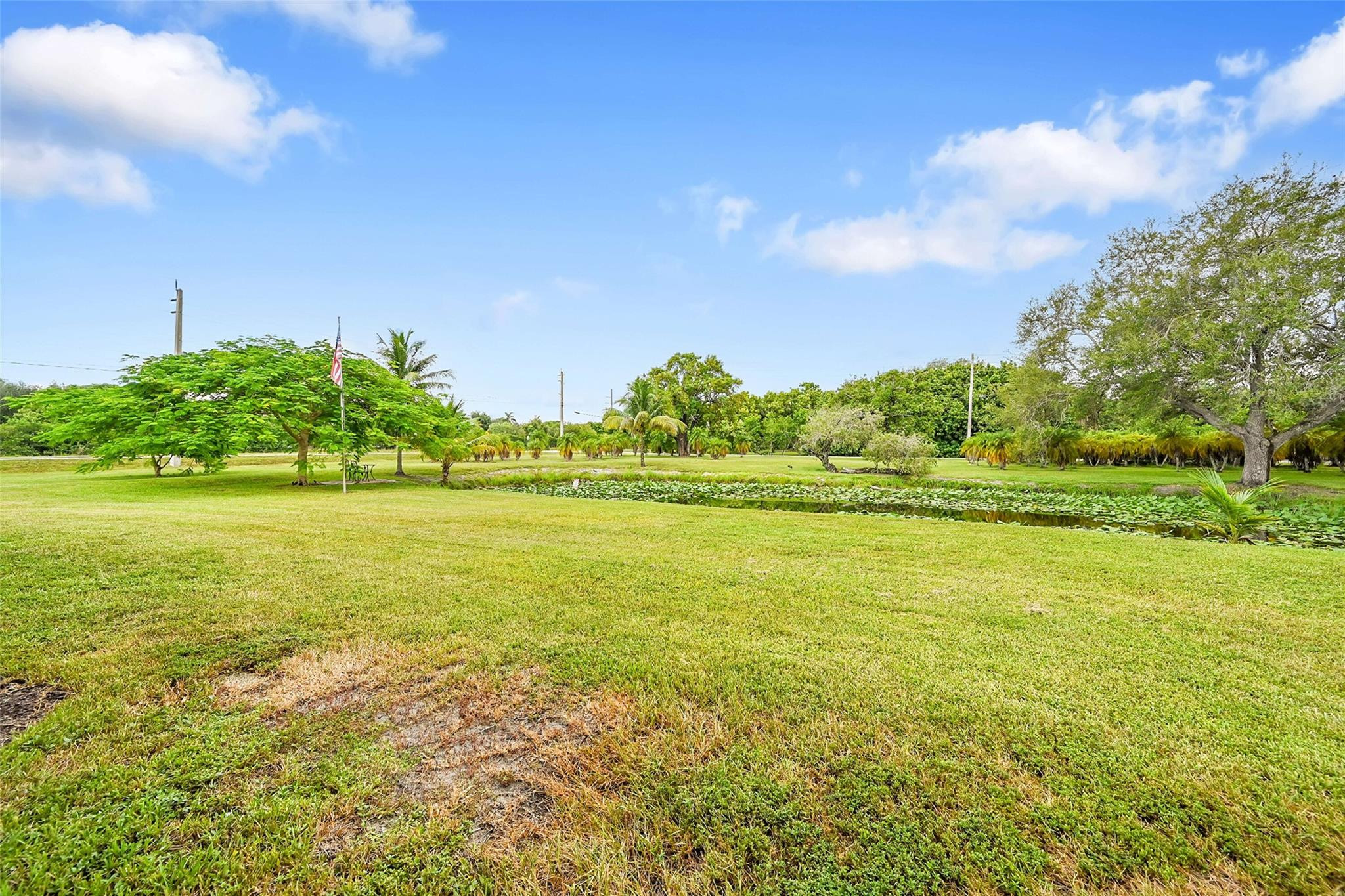 1201 N Old Hiatus Road, Plantation