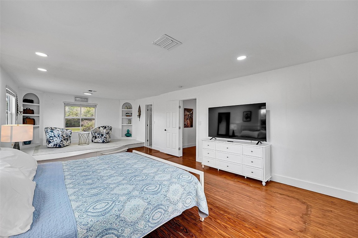 1201 N Old Hiatus Road, Plantation