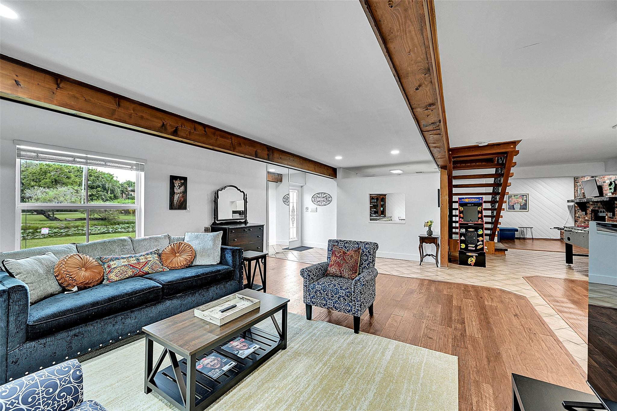 1201 N Old Hiatus Road, Plantation