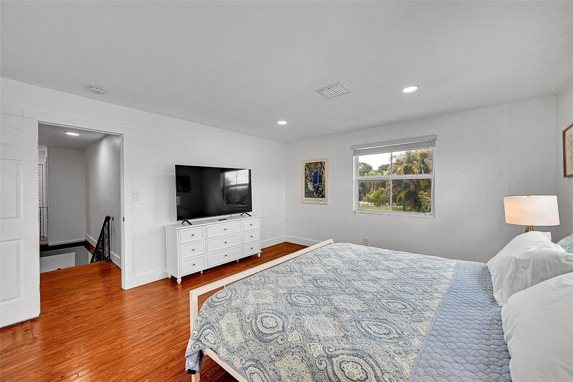 1201 N Old Hiatus Road, Plantation