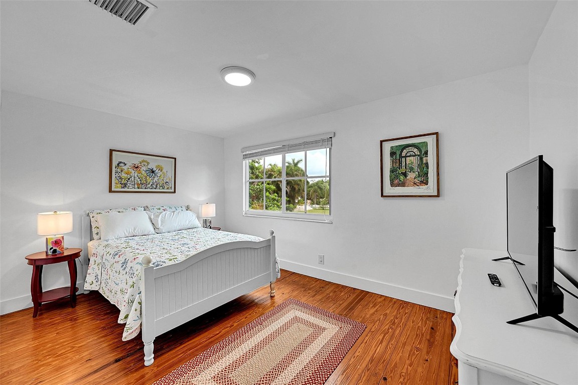 1201 N Old Hiatus Road, Plantation