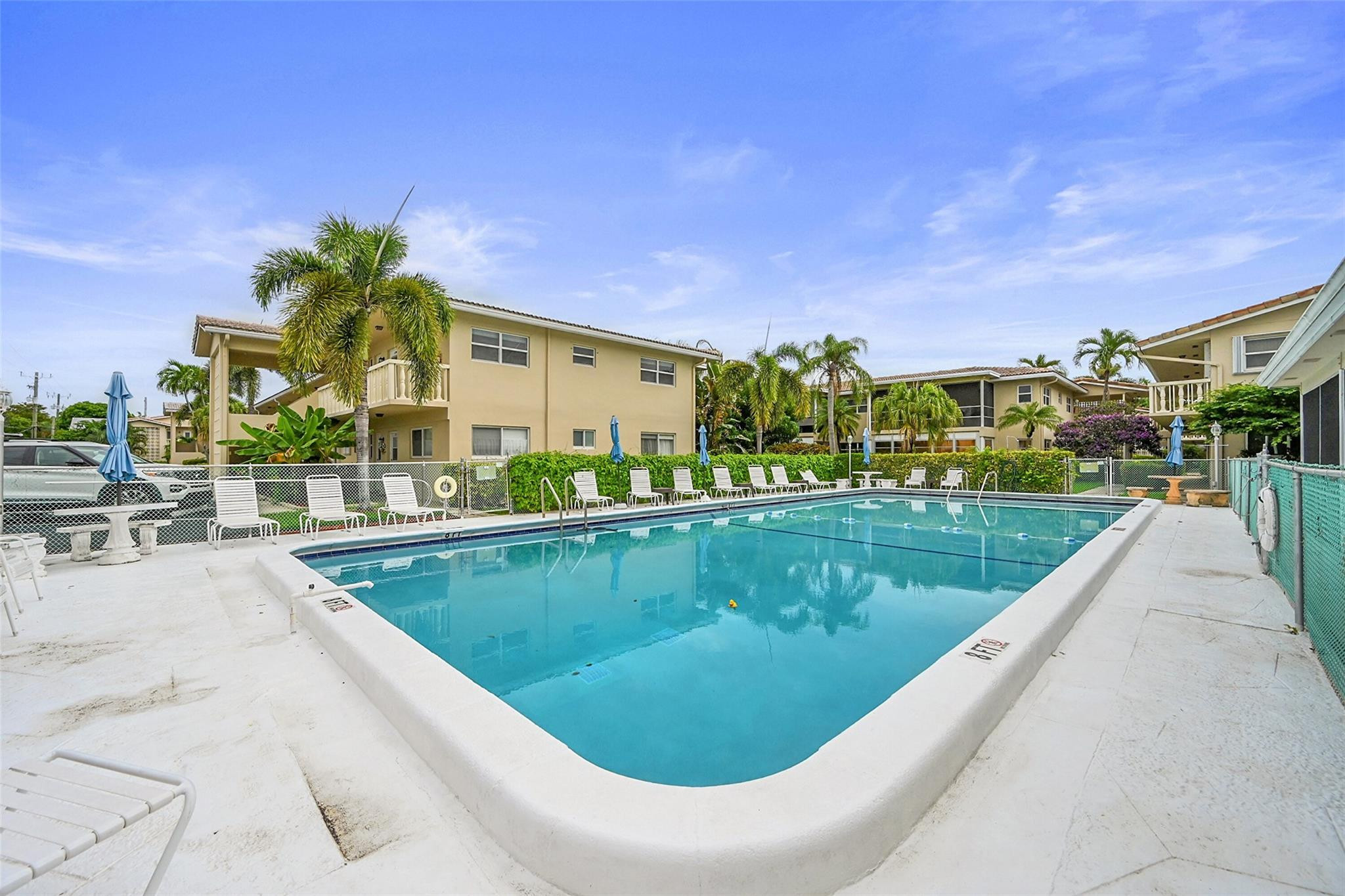 2111 NE 42nd Court 201w, Lighthouse Point Unit: 201w