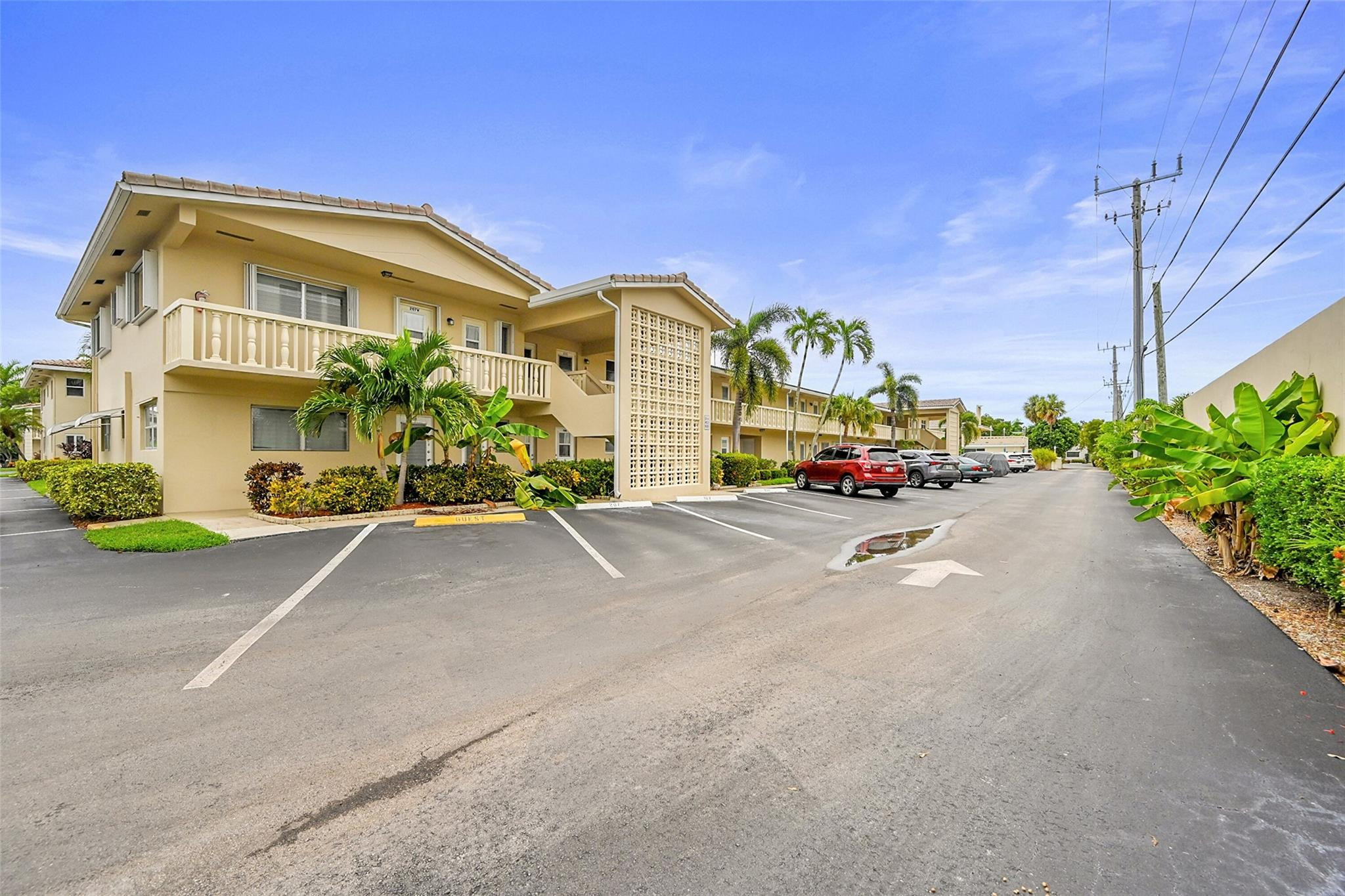 2111 NE 42nd Court 201w, Lighthouse Point Unit: 201w