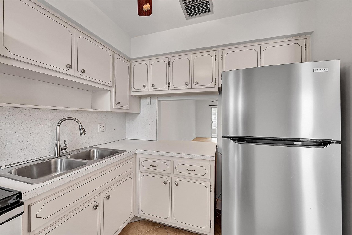 2111 NE 42nd Court 201w, Lighthouse Point Unit: 201w