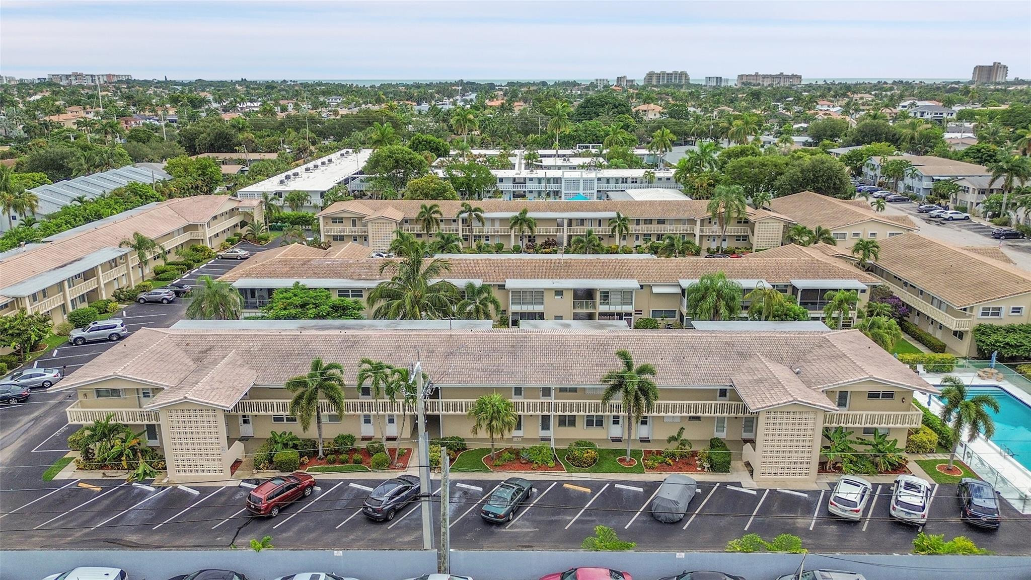 2111 NE 42nd Court 201w, Lighthouse Point Unit: 201w