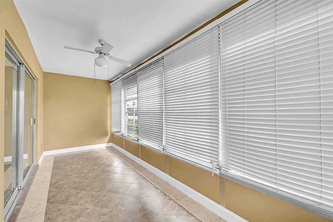 2111 NE 42nd Court 201w, Lighthouse Point Unit: 201w