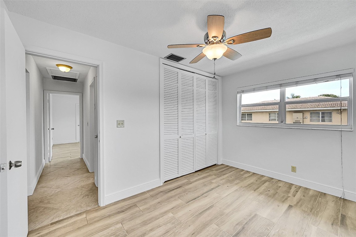 2111 NE 42nd Court 201w, Lighthouse Point Unit: 201w