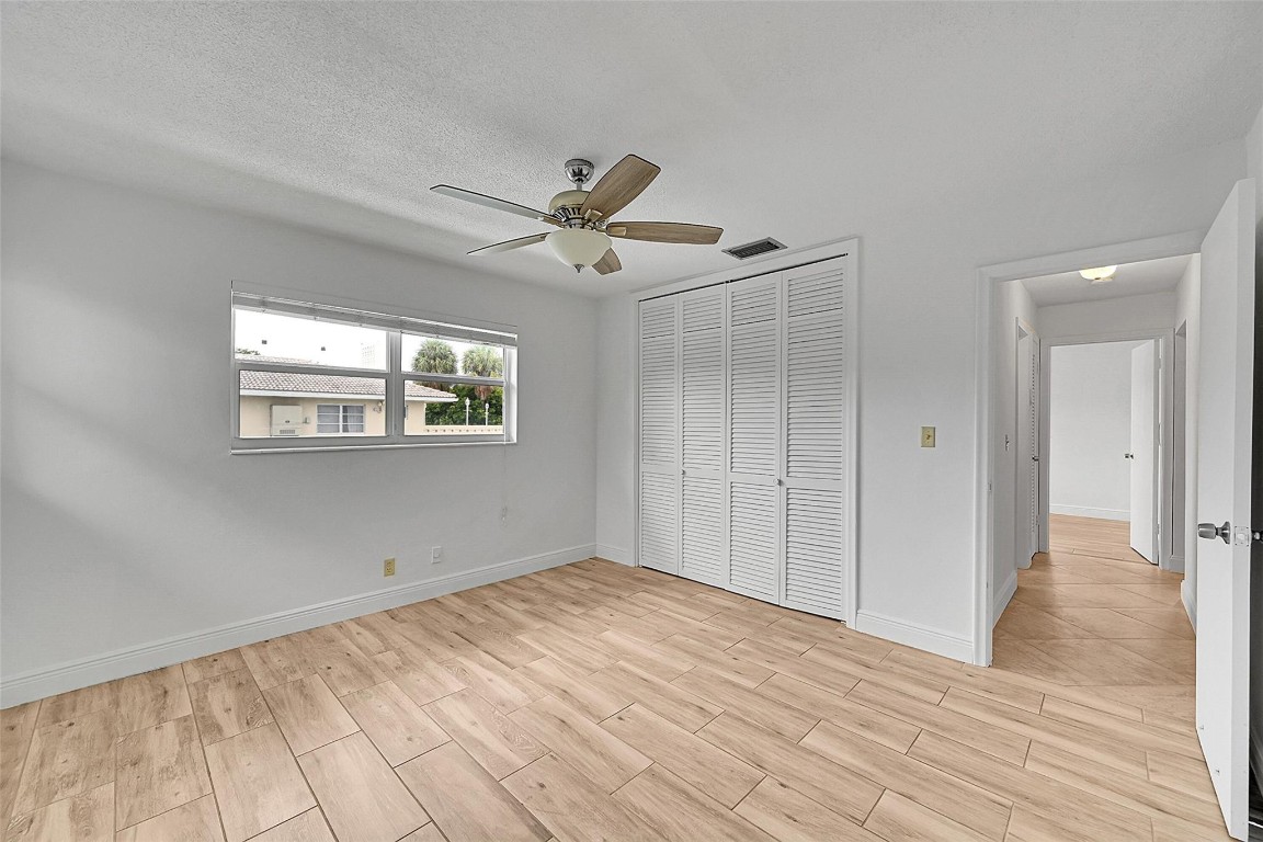 2111 NE 42nd Court 201w, Lighthouse Point Unit: 201w