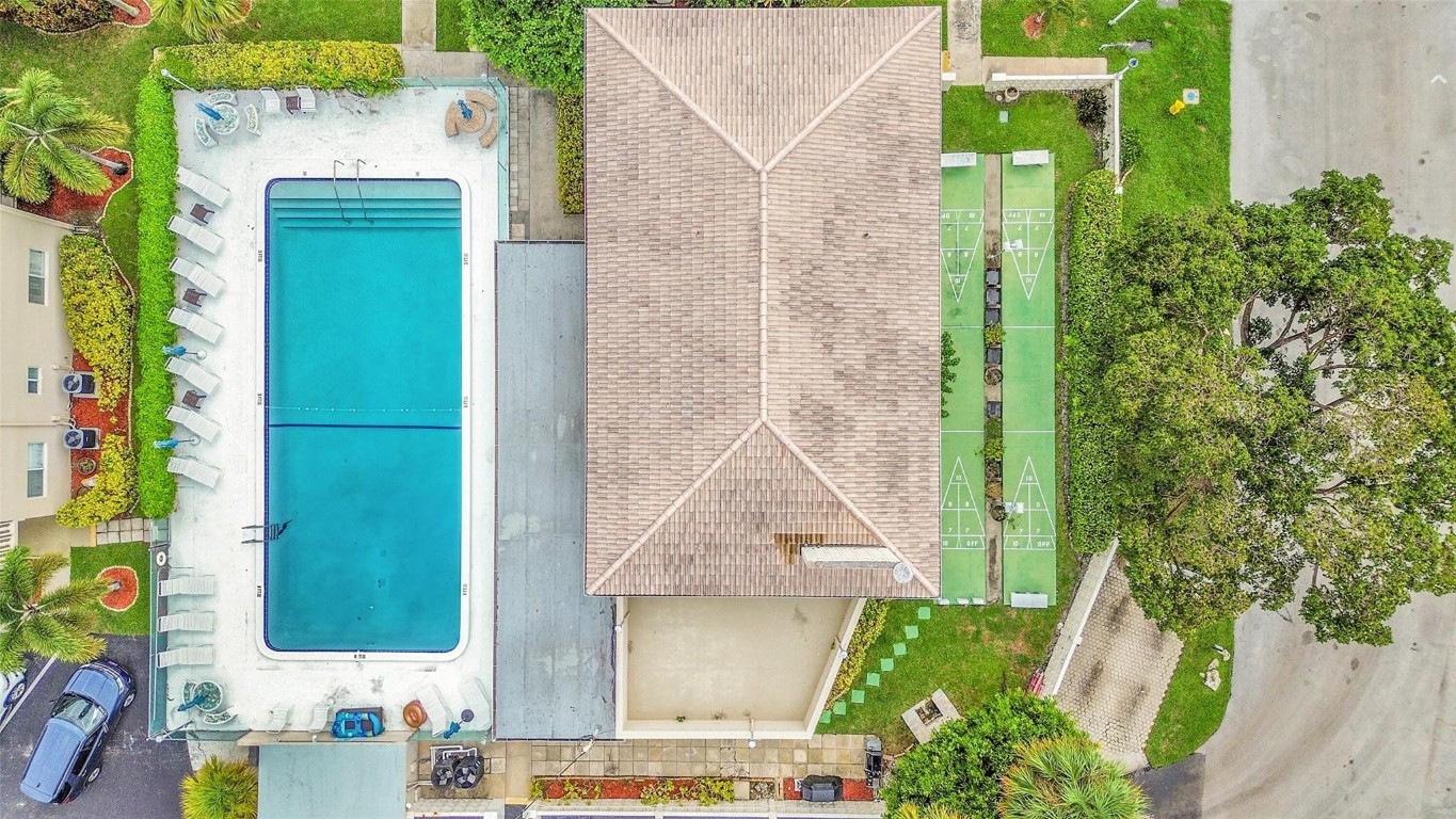 2111 NE 42nd Court 201w, Lighthouse Point Unit: 201w