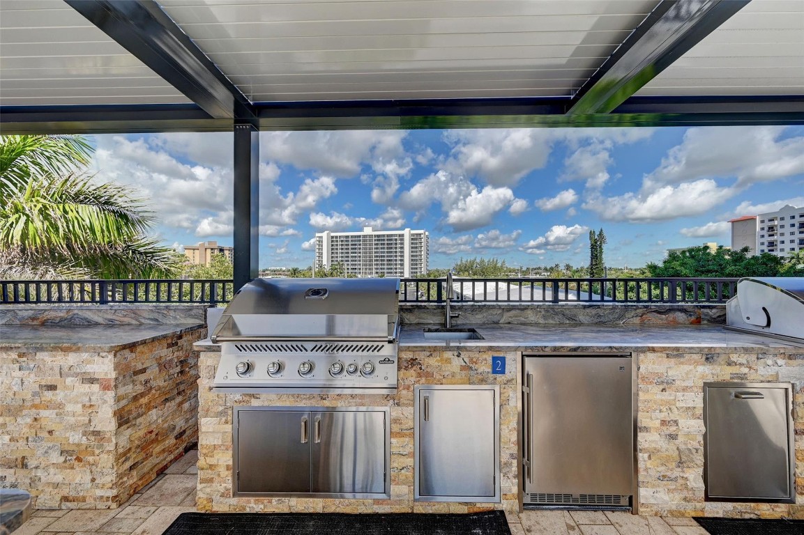 525 N Ocean Boulevard 1724, Pompano Beach Unit: 1724