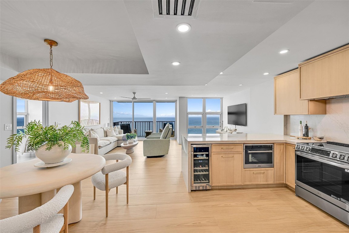 525 N Ocean Boulevard 1724, Pompano Beach Unit: 1724