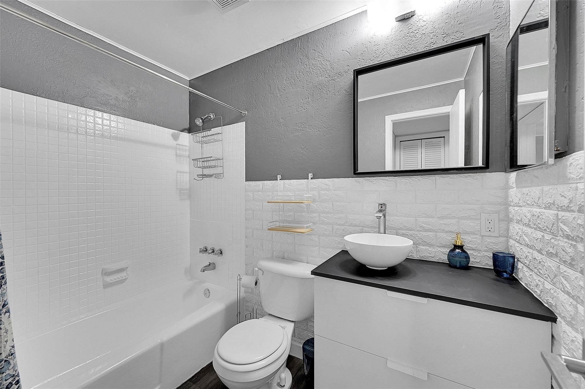 1027 Tequesta Street 2, Fort Lauderdale Unit: 2