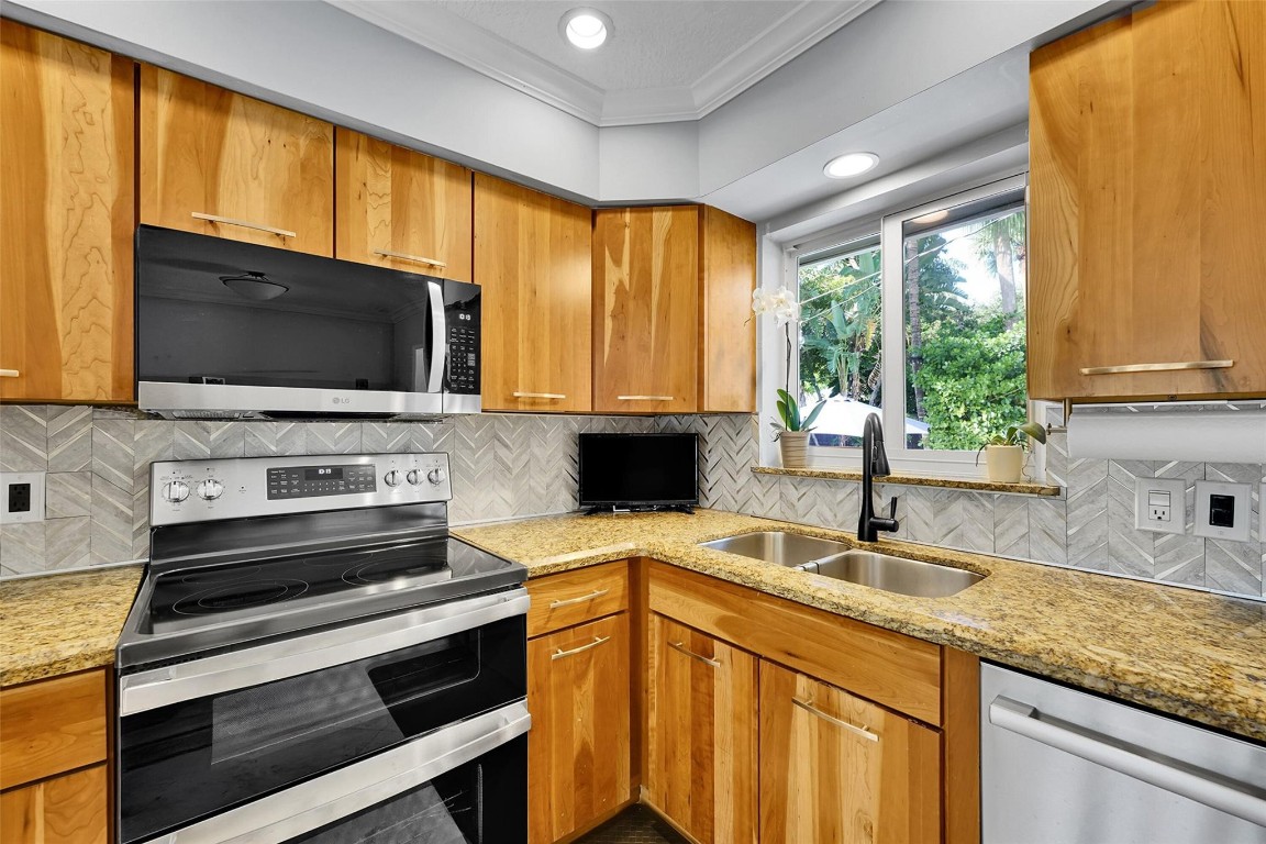 189 SE 2nd Avenue, Pompano Beach