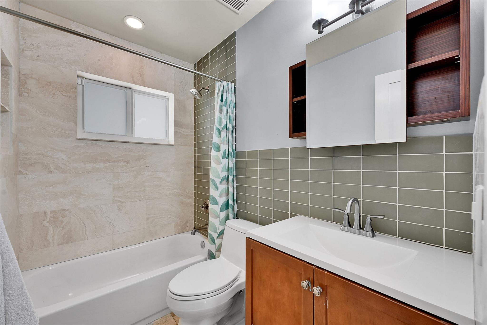 189 SE 2nd Avenue, Pompano Beach