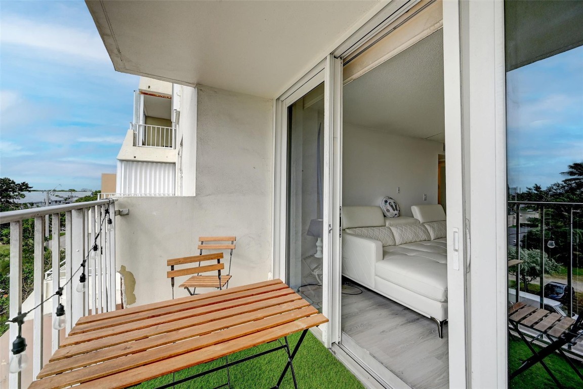 111 Briny Avenue 410, Pompano Beach Unit: 410