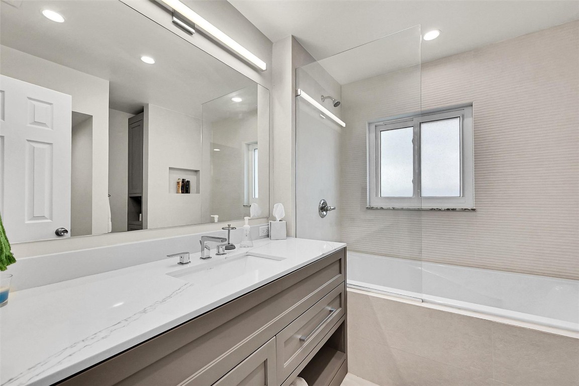 3999 NE 15th Avenue, Oakland Park