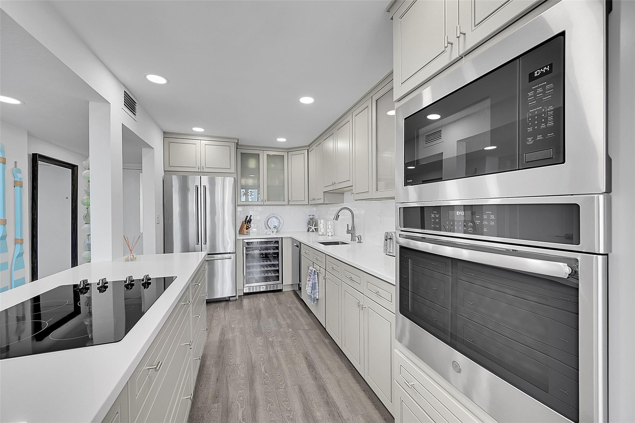 531 N Ocean Boulevard 601, Pompano Beach Unit: 601