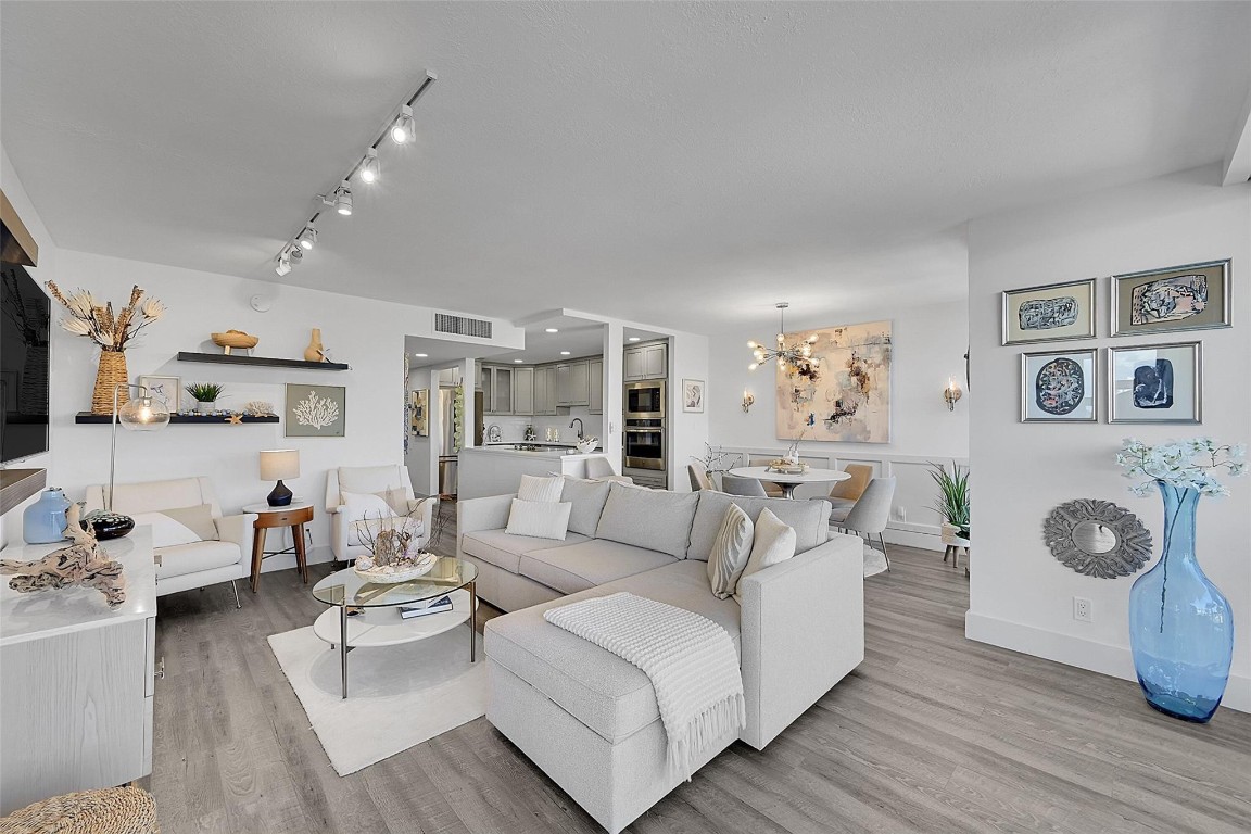 531 N Ocean Boulevard 601, Pompano Beach Unit: 601