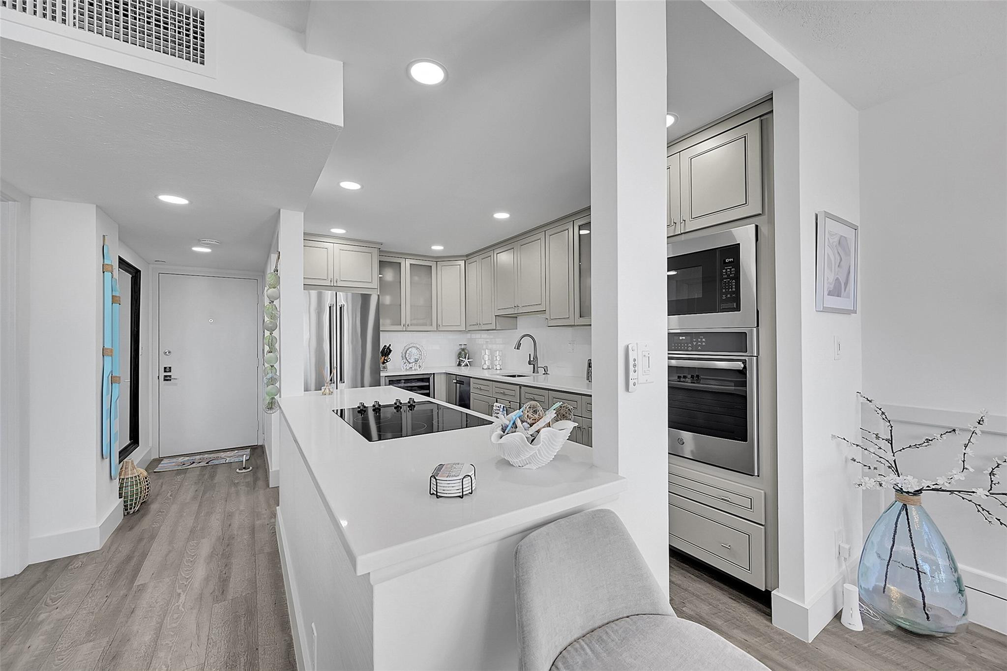 531 N Ocean Boulevard 601, Pompano Beach Unit: 601