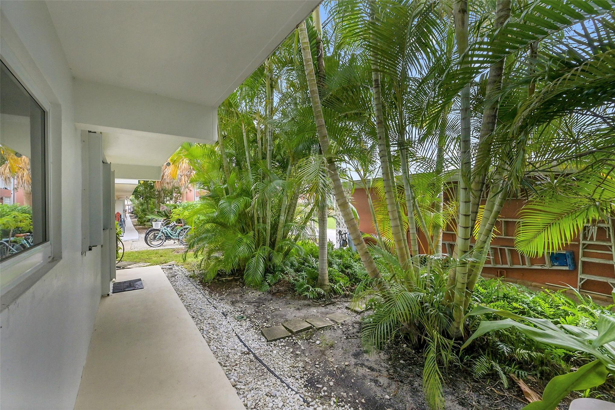 3215 SE 10th Street 102, Pompano Beach Unit: 102