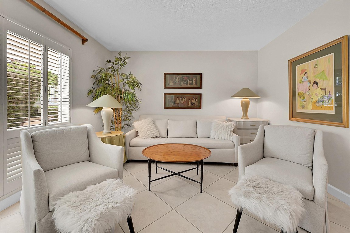 3215 SE 10th Street 102, Pompano Beach Unit: 102