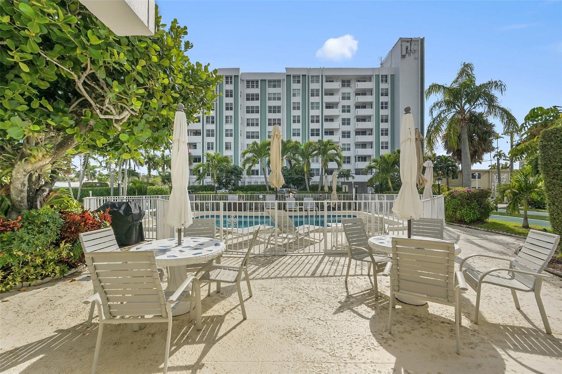 3215 SE 10th Street 102, Pompano Beach Unit: 102