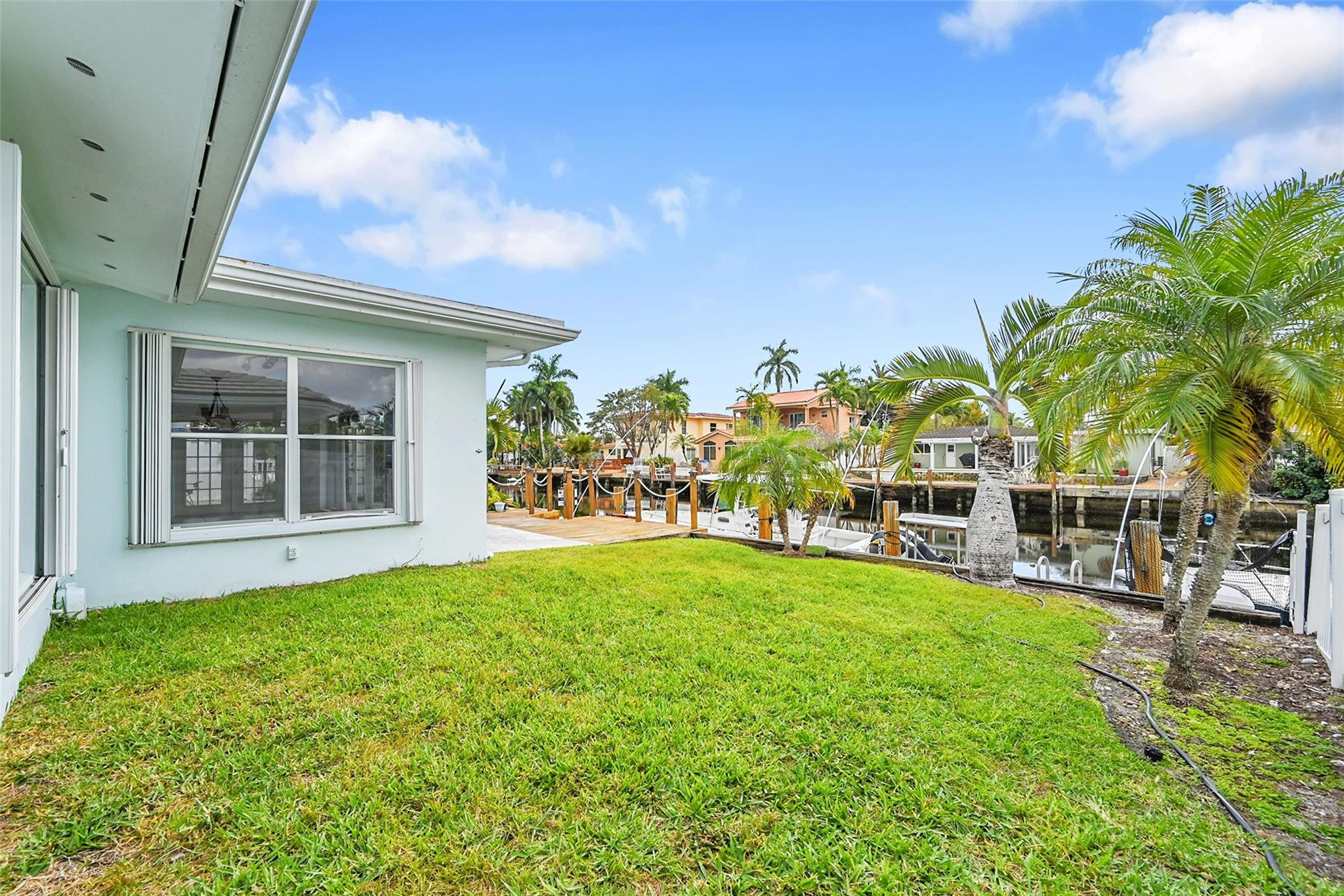 220 SE 10th Street, Pompano Beach