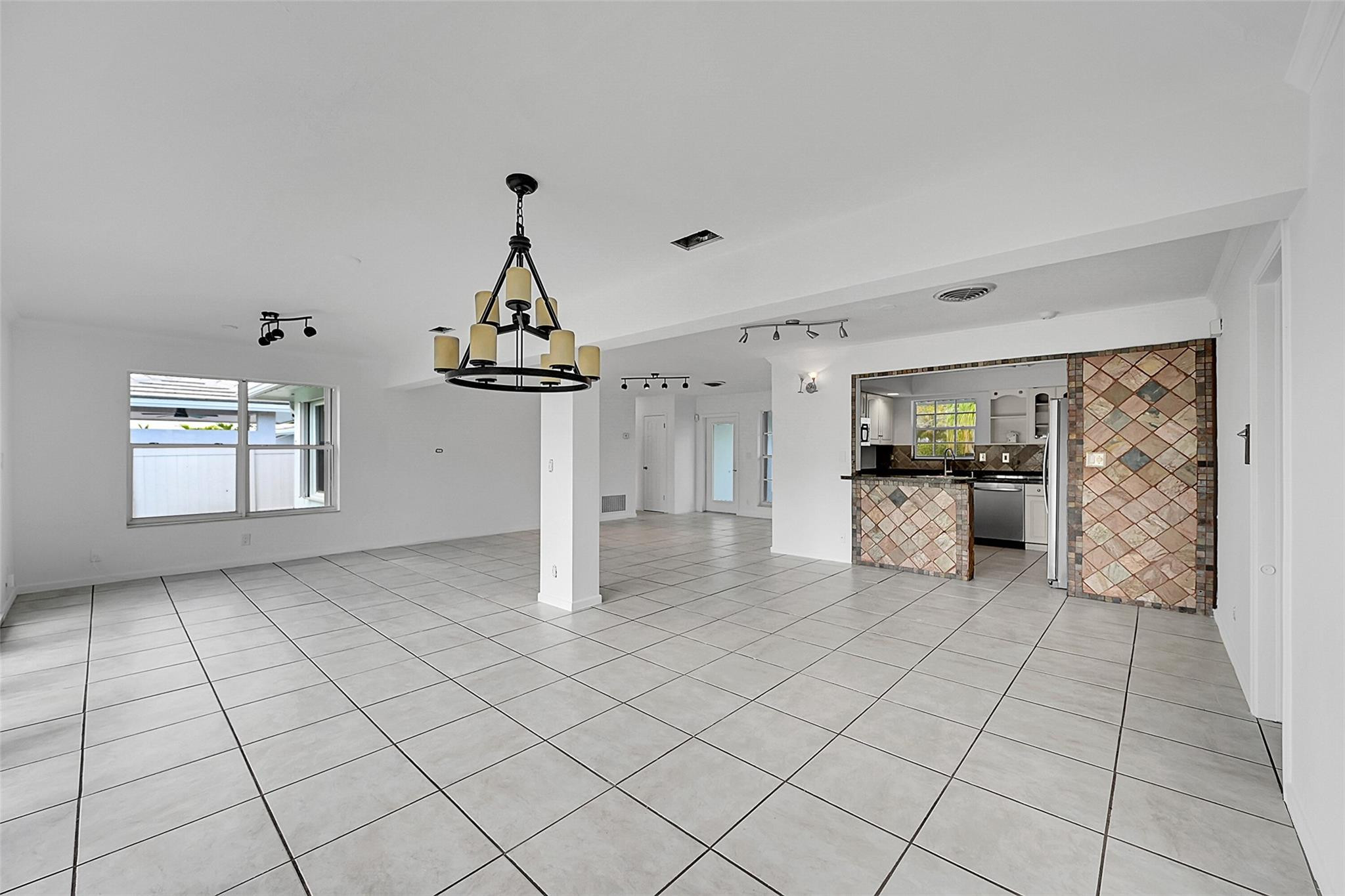 220 SE 10th Street, Pompano Beach