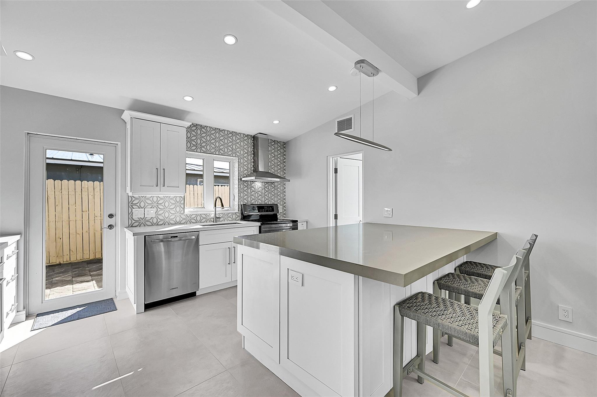 441 SE 14th Avenue