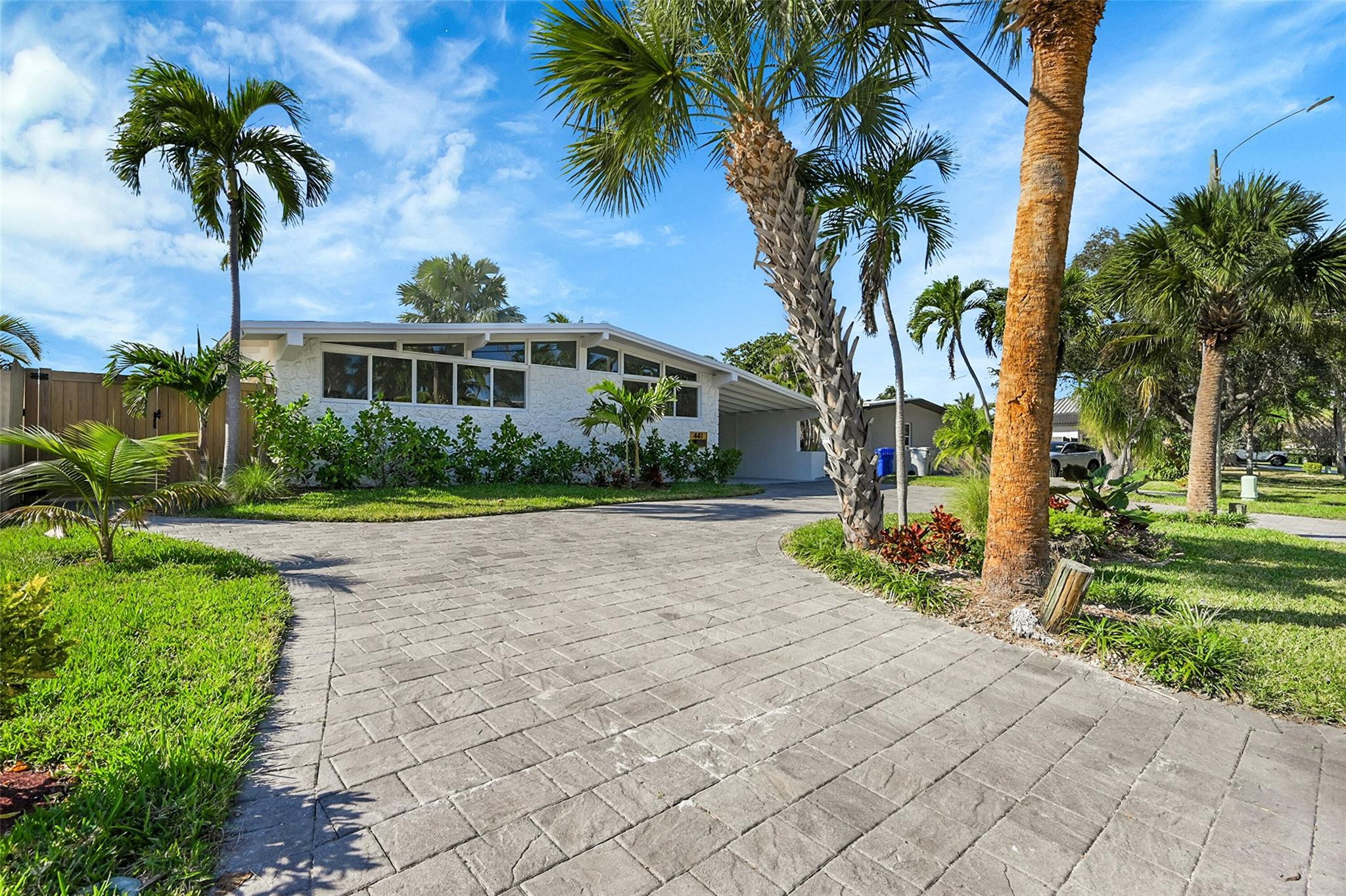 441 SE 14th Avenue