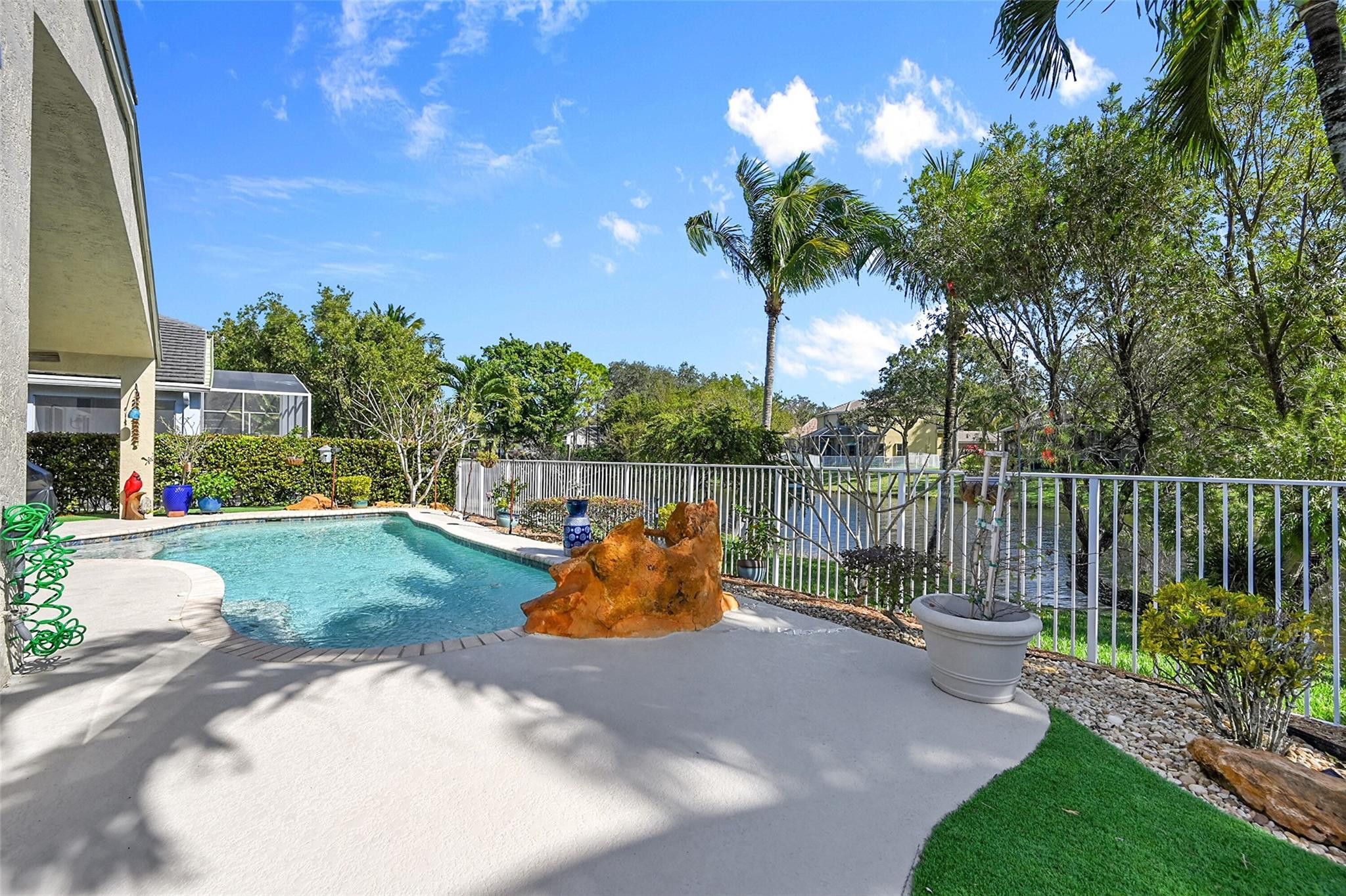 6030 Swans Way