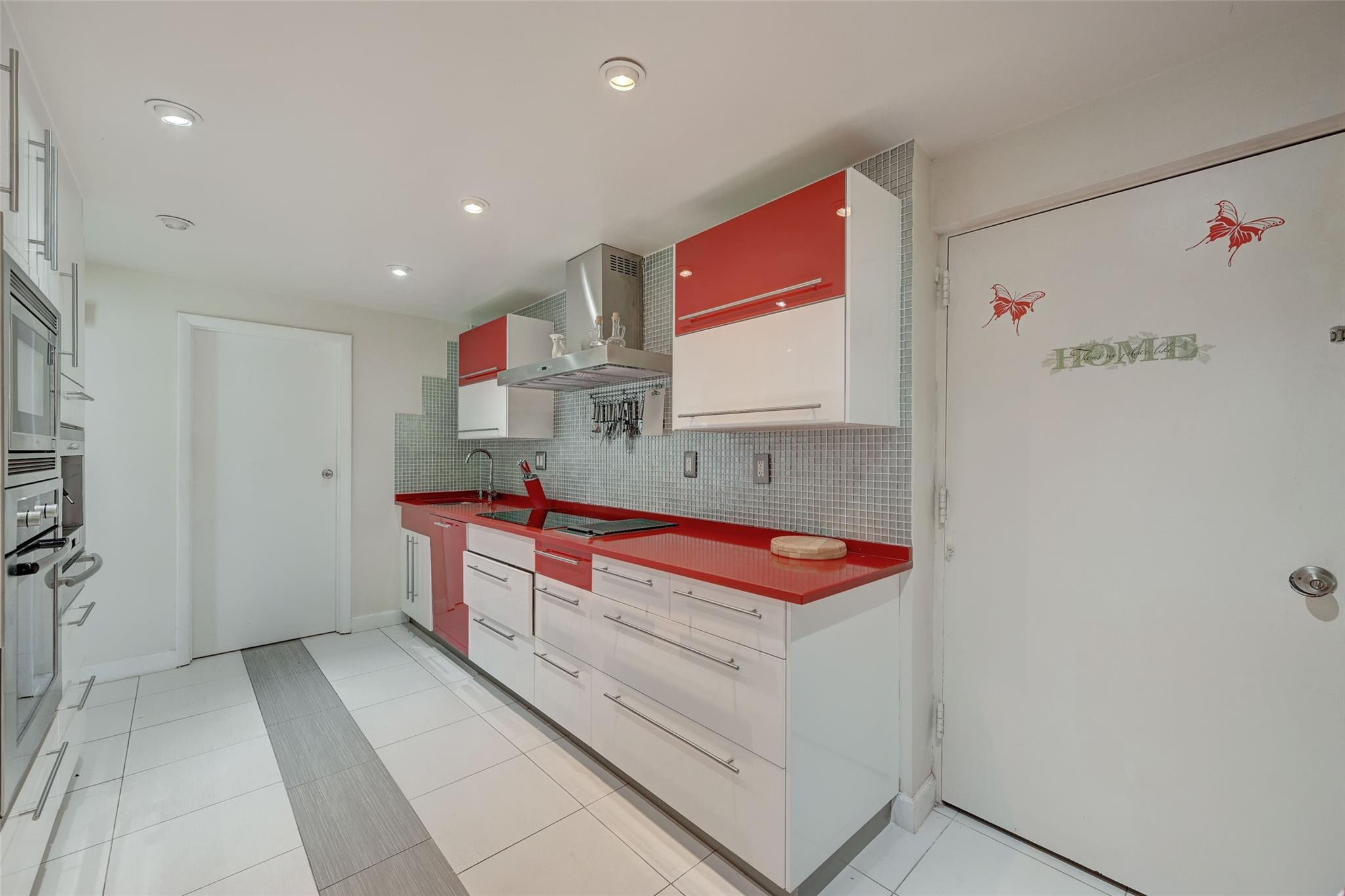 525 N Ocean Boulevard T-2