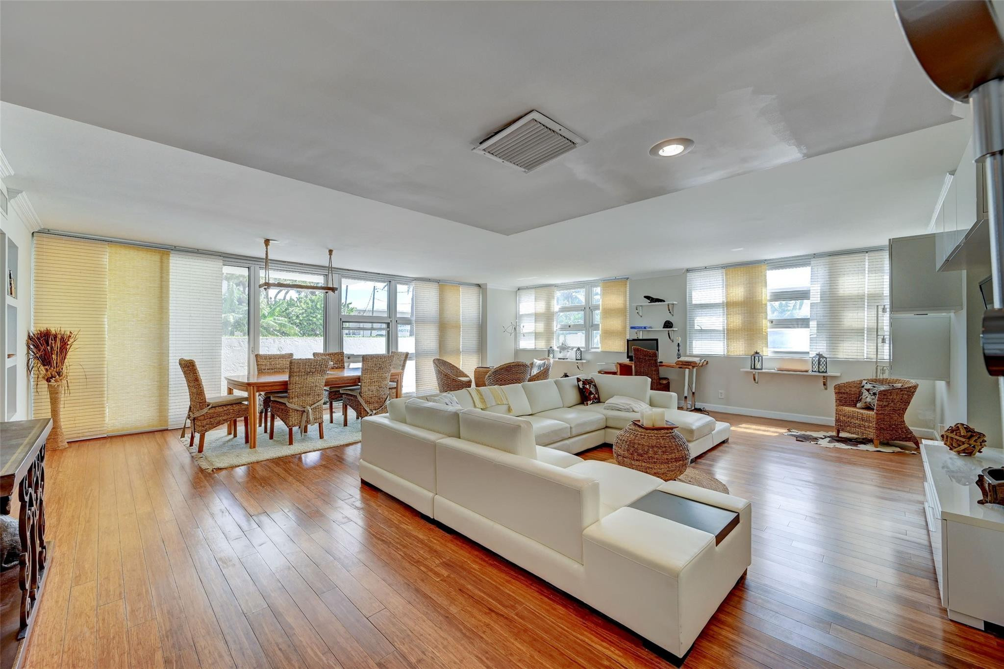 525 N Ocean Boulevard T-2