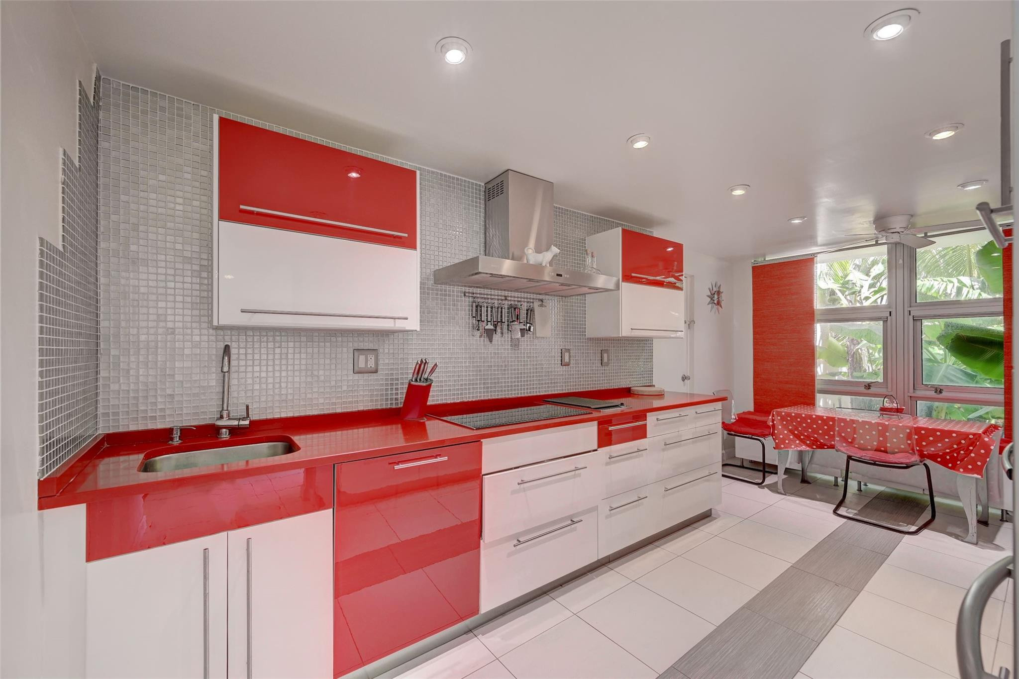 525 N Ocean Boulevard T-2