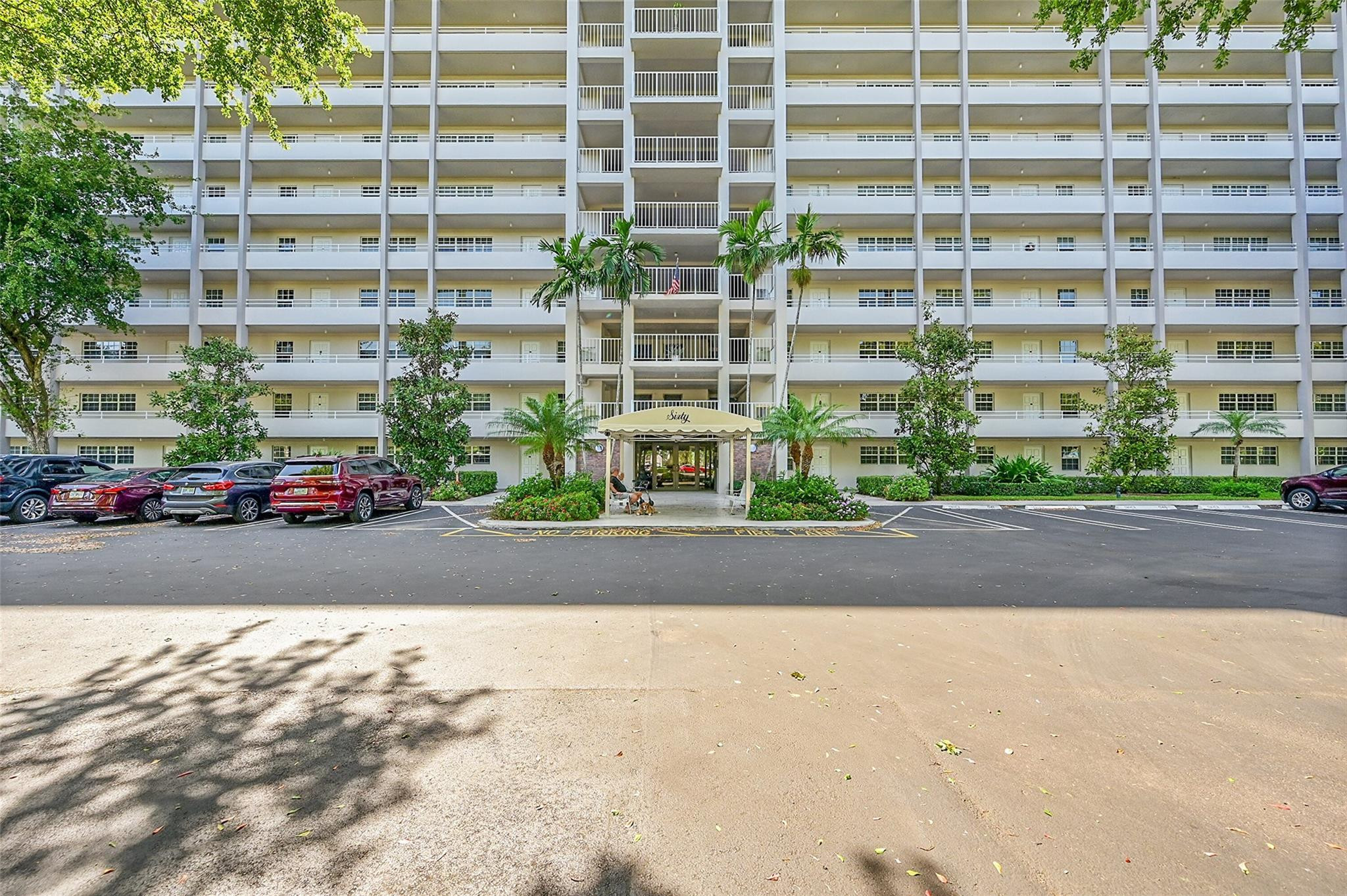 605 Oaks Drive 701
