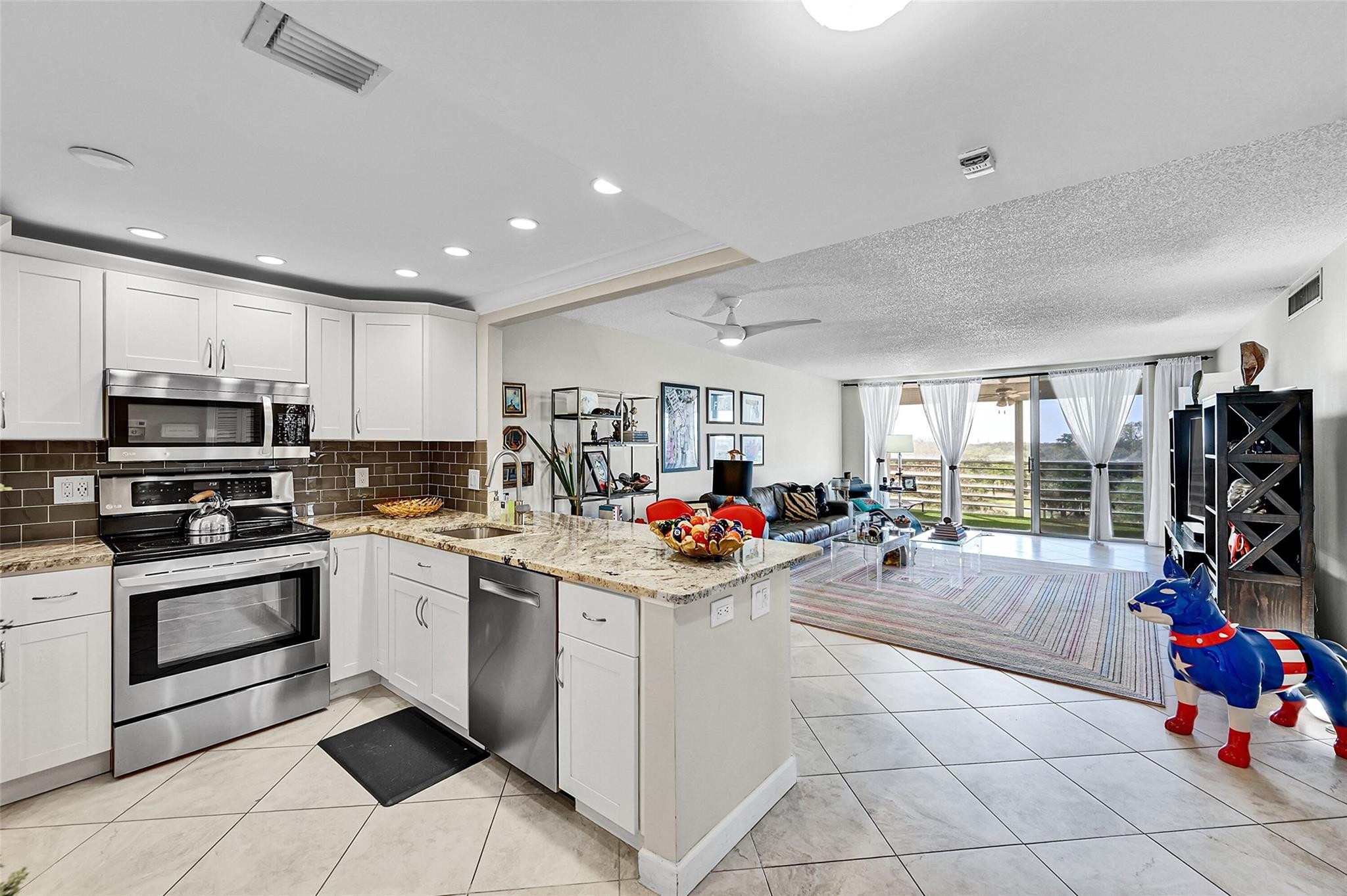 605 Oaks Drive 701