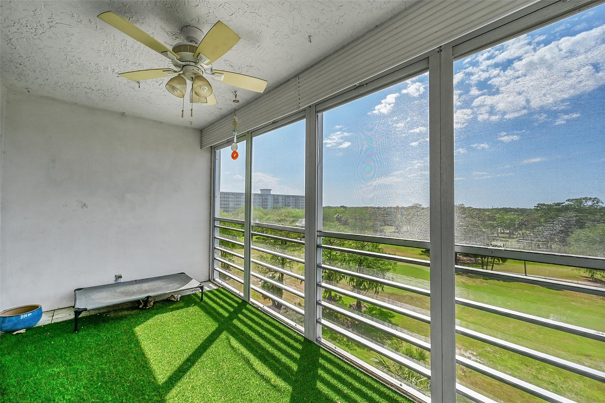 605 Oaks Drive 701