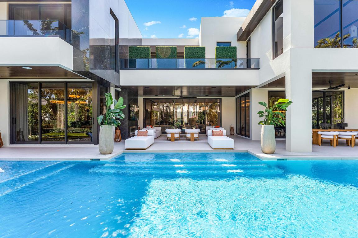 2172 W Maya Palm Drive