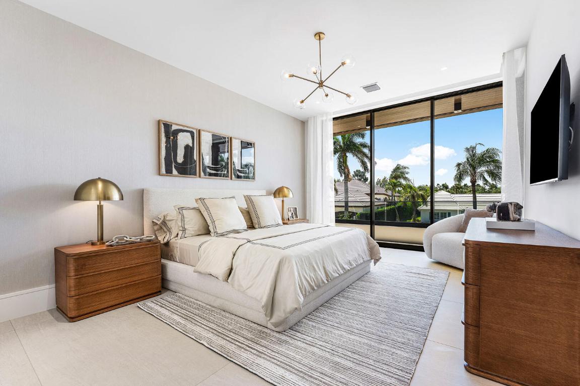 2172 W Maya Palm Drive