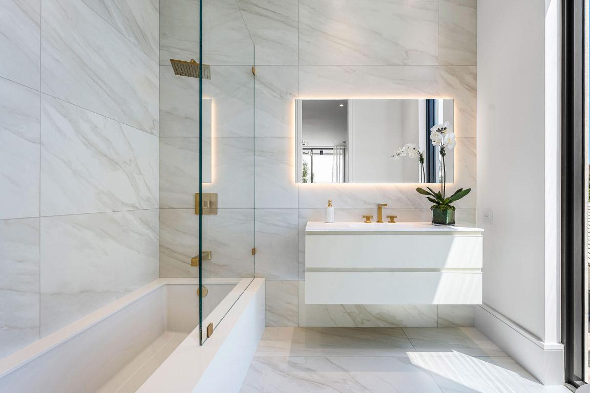 2172 W Maya Palm Drive