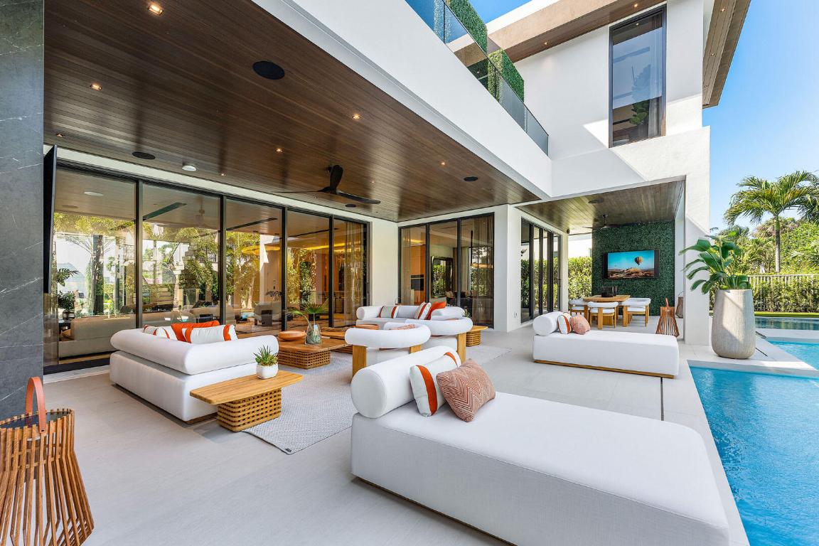 2172 W Maya Palm Drive