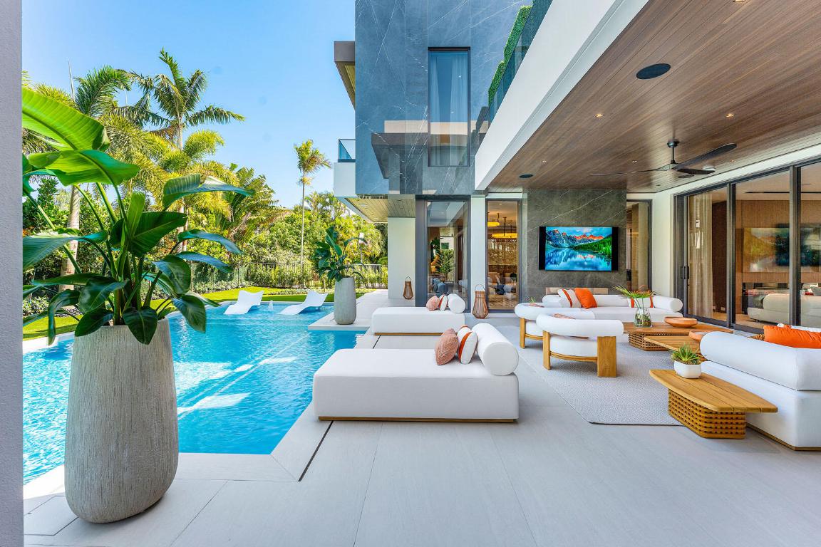 2172 W Maya Palm Drive