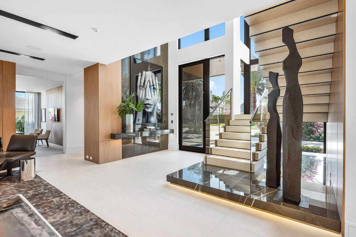 2172 W Maya Palm Drive