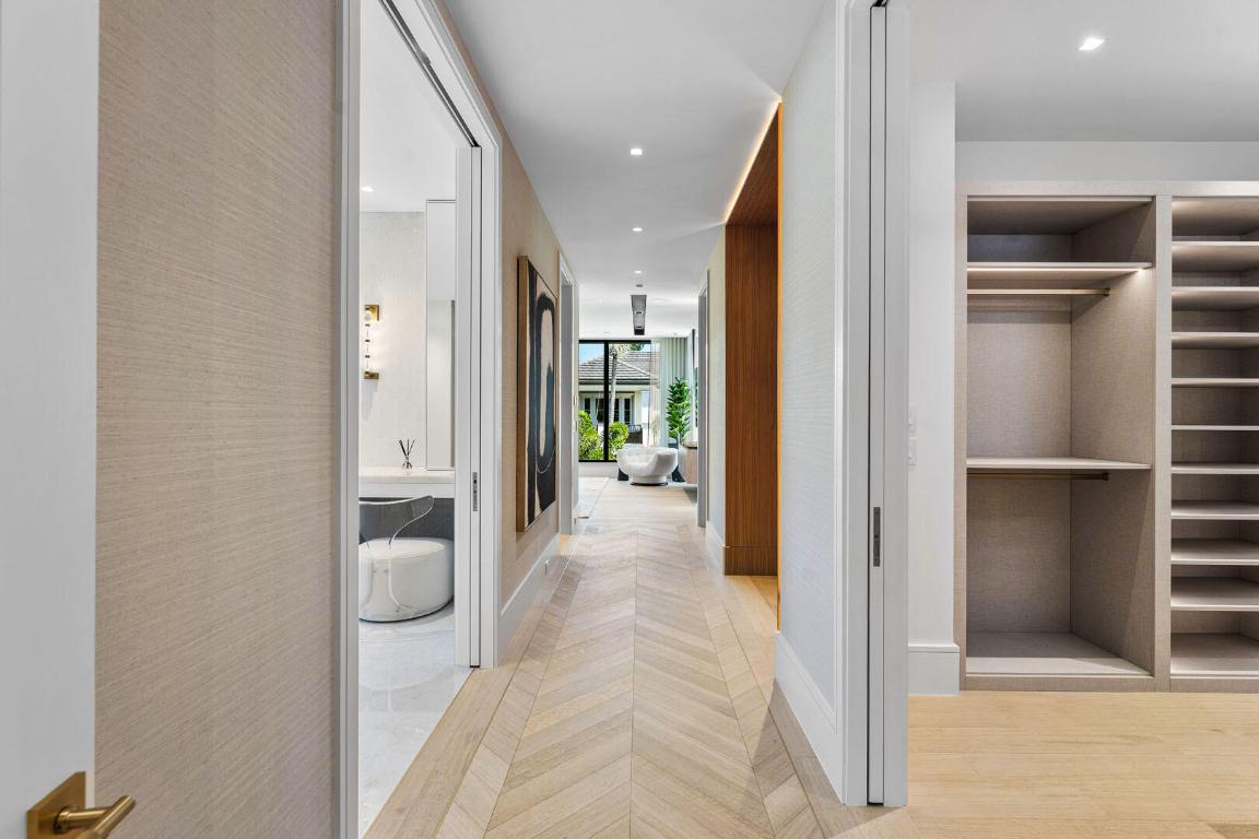 2172 W Maya Palm Drive