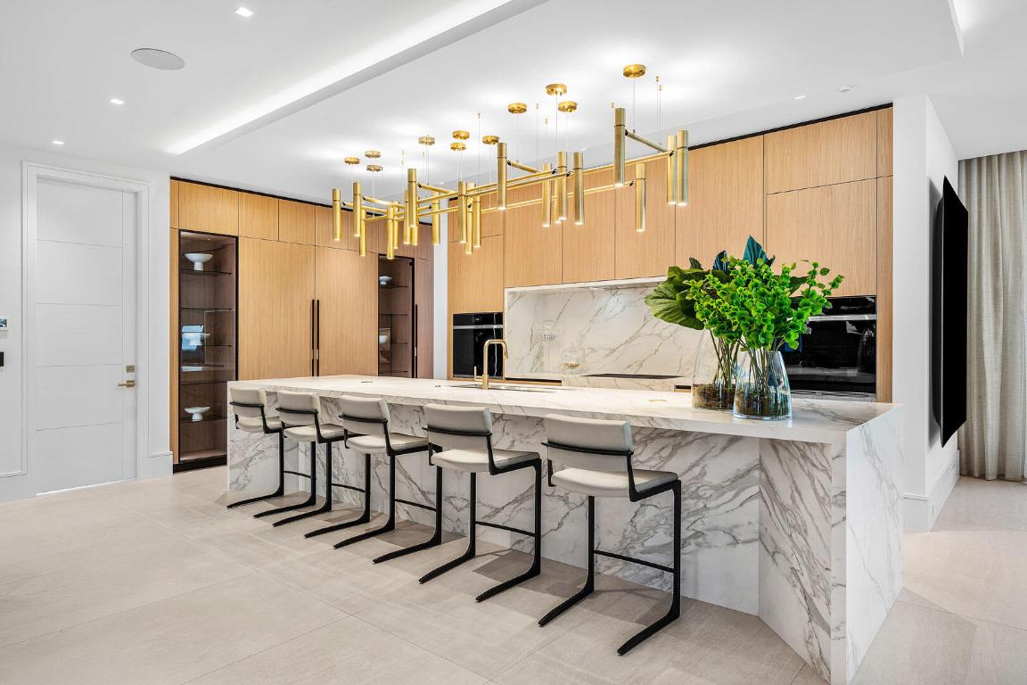 2172 W Maya Palm Drive