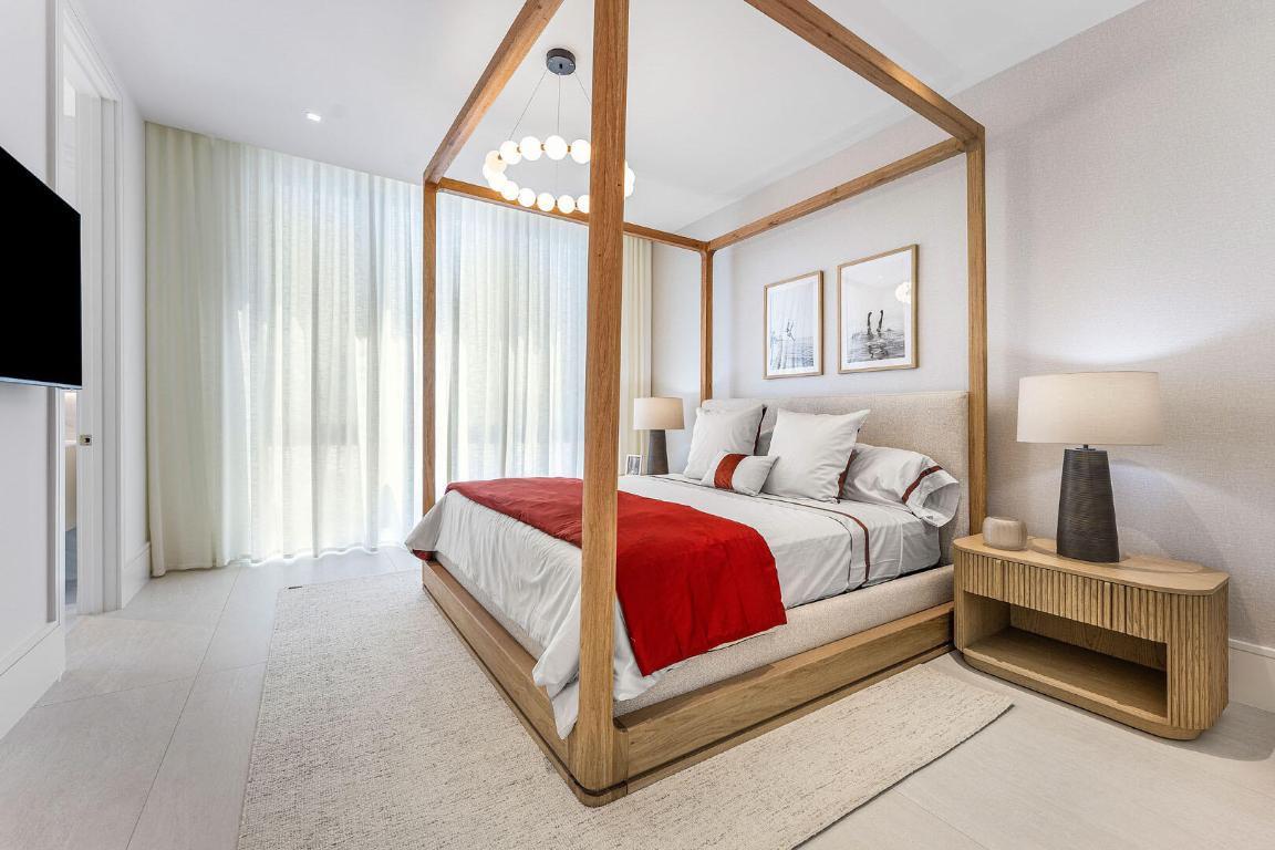 2172 W Maya Palm Drive