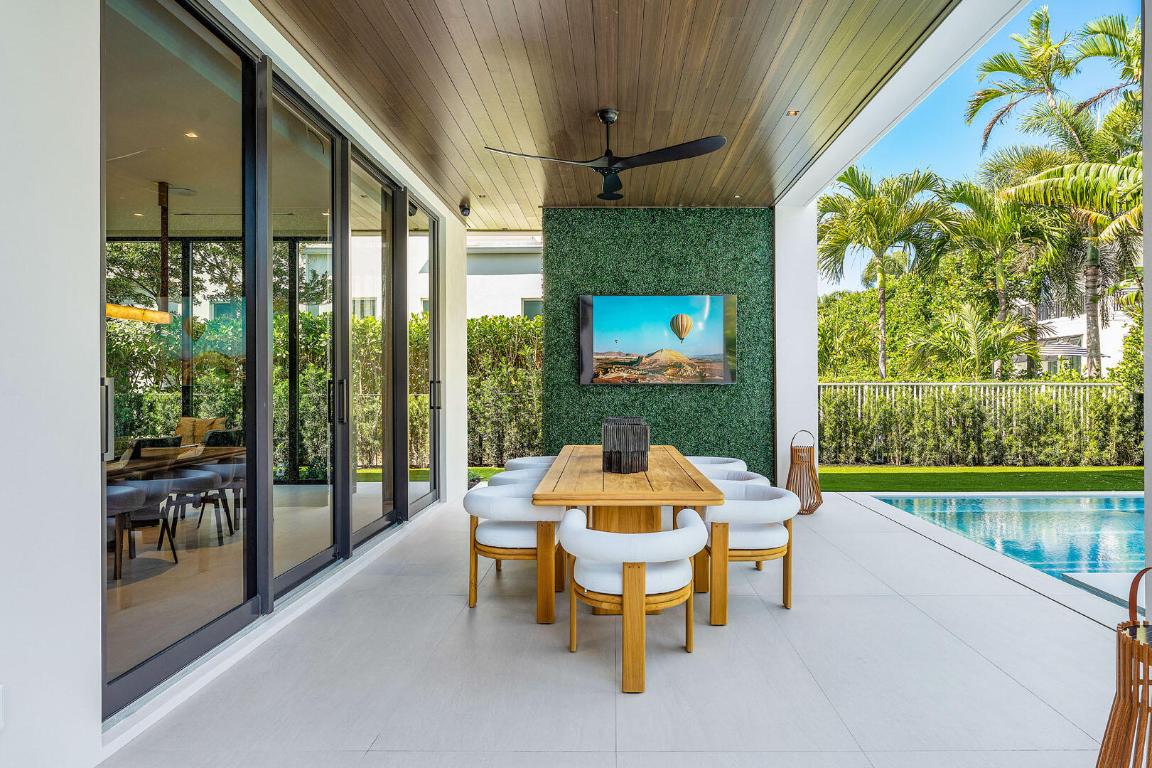 2172 W Maya Palm Drive