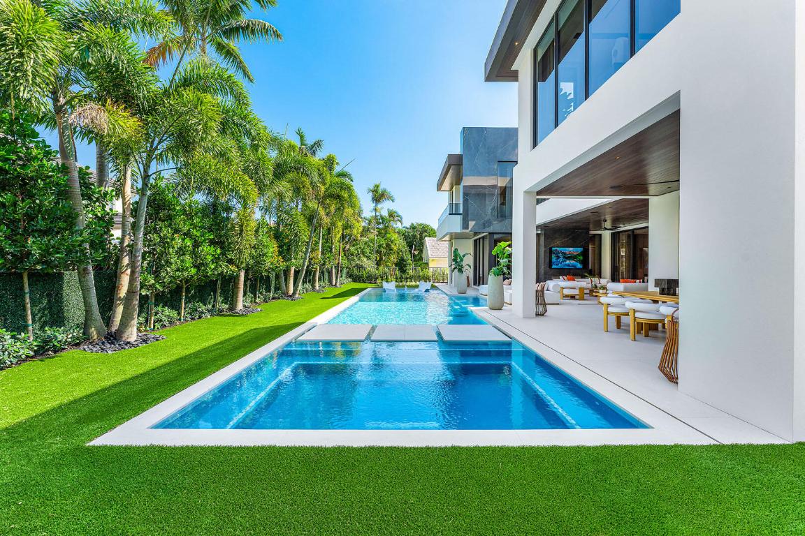 2172 W Maya Palm Drive