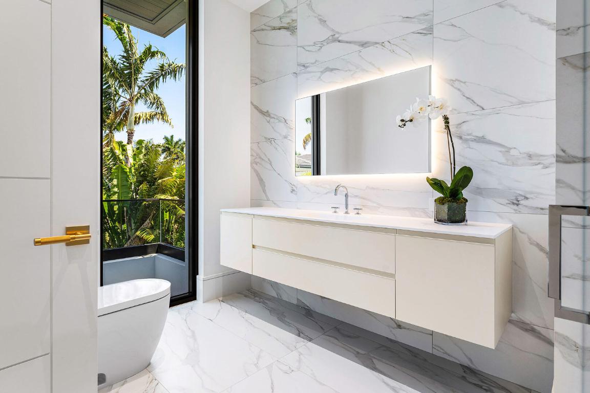 2172 W Maya Palm Drive